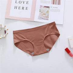 Women Self-Design Heavily Padded Lingerie Set (Pack Of 4)