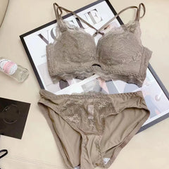 Women Self-Design Heavily Padded Lingerie Set (Pack Of 4)