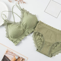 Women Self-Design Heavily Padded Lingerie Set (Pack Of 4)