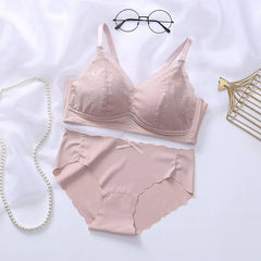 Women Self-Design Heavily Padded Lingerie Set (Pack Of 4)