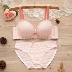 Women Self-Design Heavily Padded Lingerie Set (Pack Of 4)