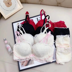 Women Self-Design Heavily Padded Lingerie Set (Pack Of 4)