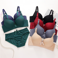 Women Self-Design Heavily Padded Lingerie Set (Pack Of 6)