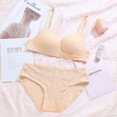 Women Self-Design Heavily Padded Lingerie Set (Pack Of 4)