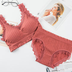 Women Self-Design Heavily Padded Lingerie Set (Pack Of 4)